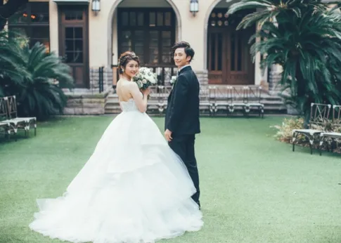 その想いを、一生続く物語の始まりに。｜福岡のウェディングトータルプロデュースthe roots