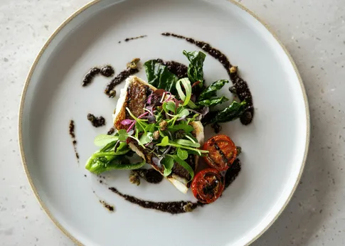 その想いを、一生続く物語の始まりに。｜福岡のウェディングトータルプロデュースthe roots